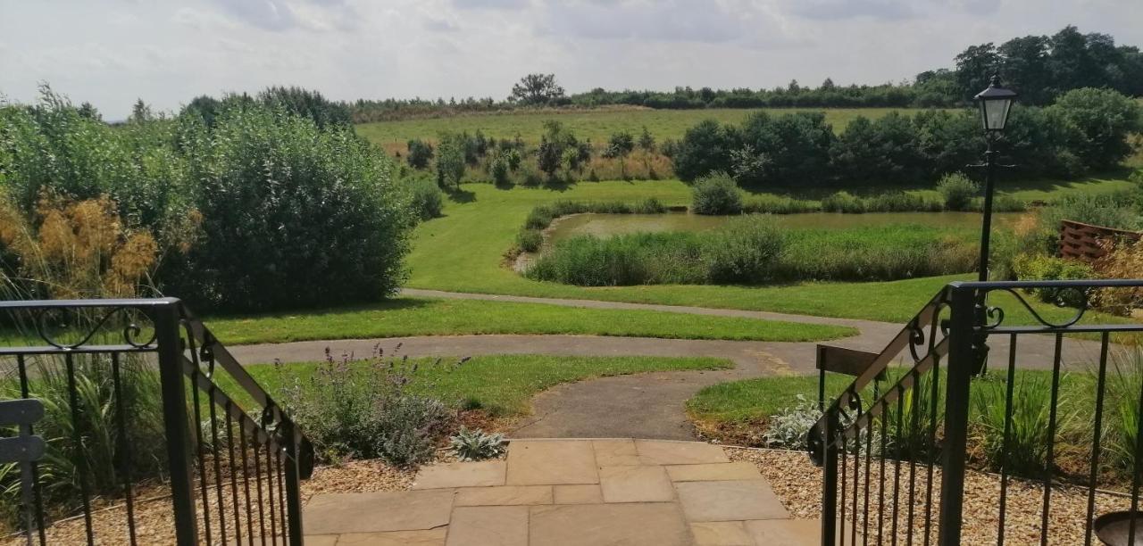 Fair Farm Hideaway Waltham on the Wolds Exterior foto